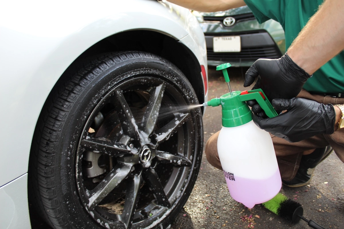 Detailing tires and wheels
